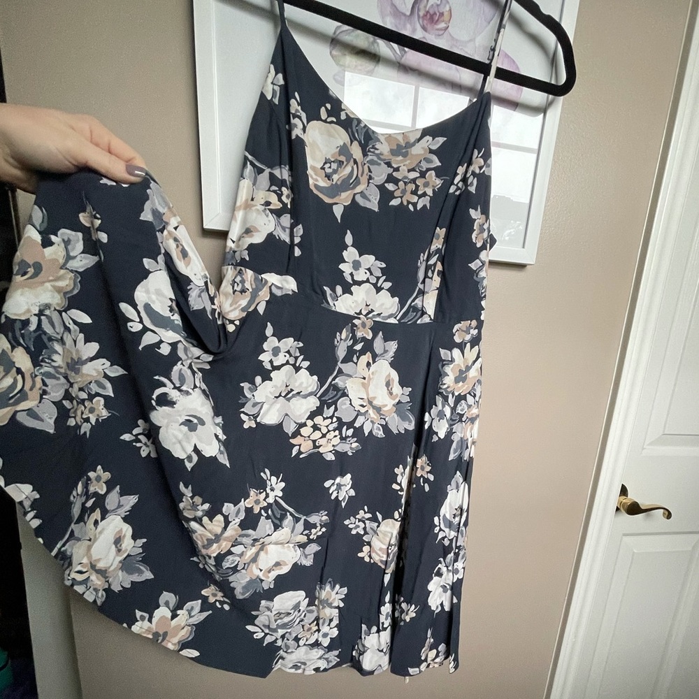 Gorgeous floral blue Old Navy flowy sundress